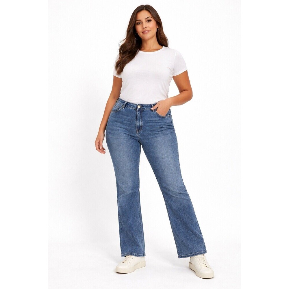 St. John’s Bay Stretch Bootcut Jeans Women’s 20W Medium Wash Denim